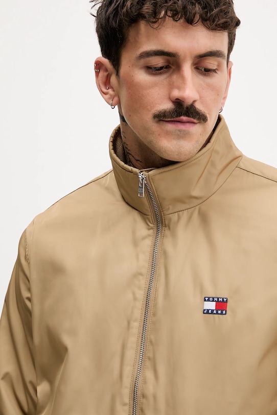 Tommy Jeans kurtka brązowy DM0DM21936