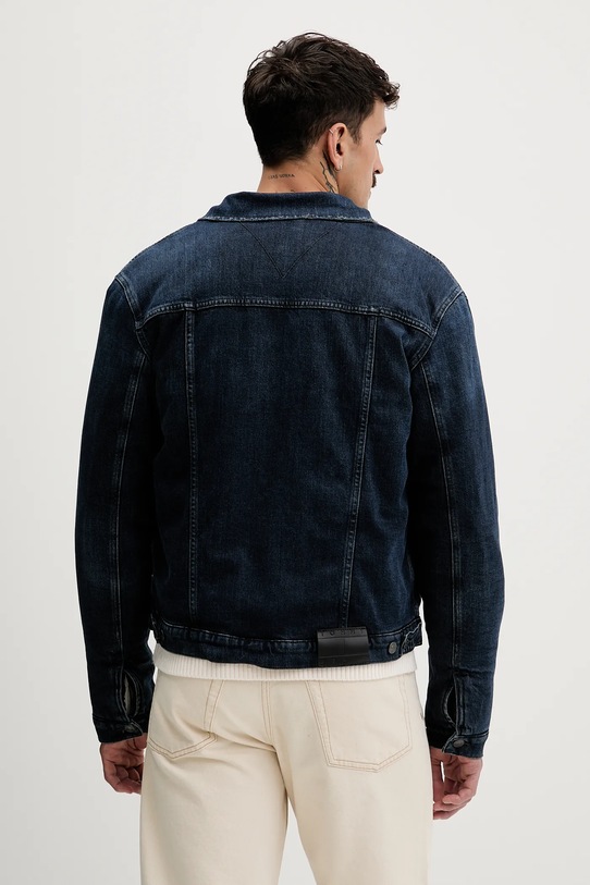 Odzież Tommy Jeans kurtka jeansowa DM0DM21970 granatowy