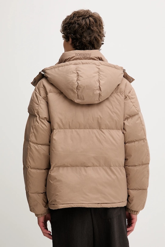 Odzież Tommy Jeans kurtka puchowa DM0DM22036 brązowy