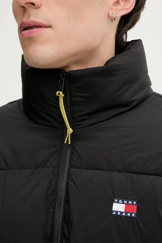 Bunda Tommy Jeans DM0DM22040 černá