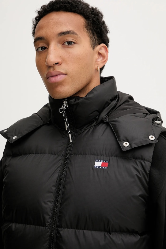 Αμάνικο από πούπουλα Tommy Jeans μαύρο DM0DM22068