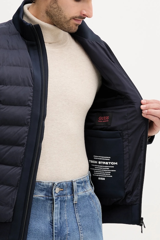 Guess geacă M4YL37.WG9U2