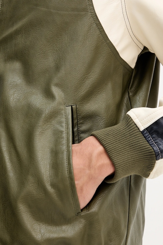 Guess geacă M5YL11.WHEI0