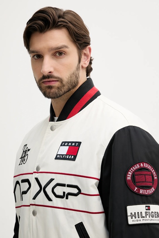 Куртка-бомбер Tommy Hilfiger x F1 THE MOVIE білий MW0MW41367