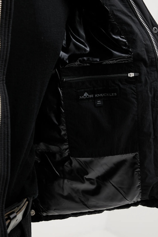 Péřová vesta MOOSE KNUCKLES EVEREST M35MV450