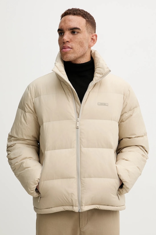 Páperová bunda Calvin Klein zateplené béžová LV04LD529G