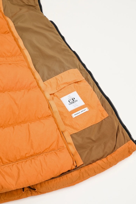 C.P. Company kurtka puchowa 19CMOW011A005904G pomarańczowy