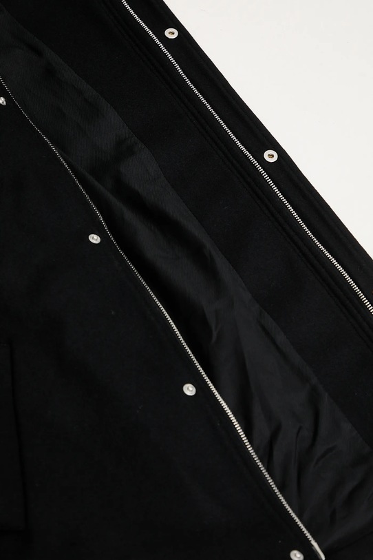 Bunda s příměsí vlny Maison Kitsuné Casual černá PM00409WM2023