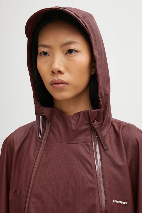 Rains x Umbro peleryna 20800.141