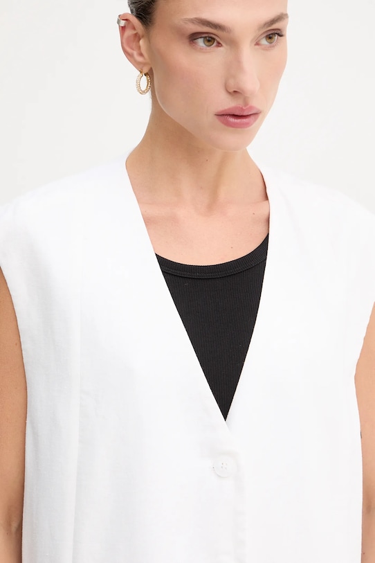 Telovnik z mešanico lana Gestuz 10910239 bela