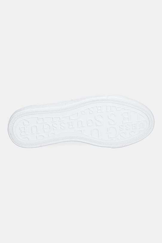 Ниски кецове Guess JLOVE FLTJLV.FAL12.WHITE бял