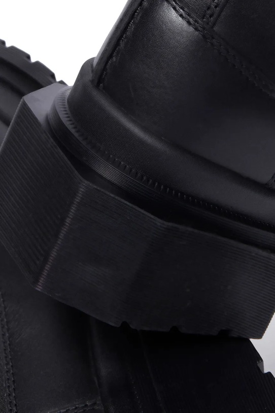 Kožené kotníkové boty Dr. Martens Maybole Chelsea černá DM32069001