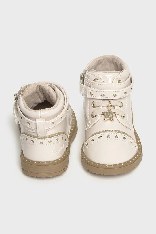 Дитячі туфлі Mayoral 42565.27C.Baby.9BYA бежевий AW25
