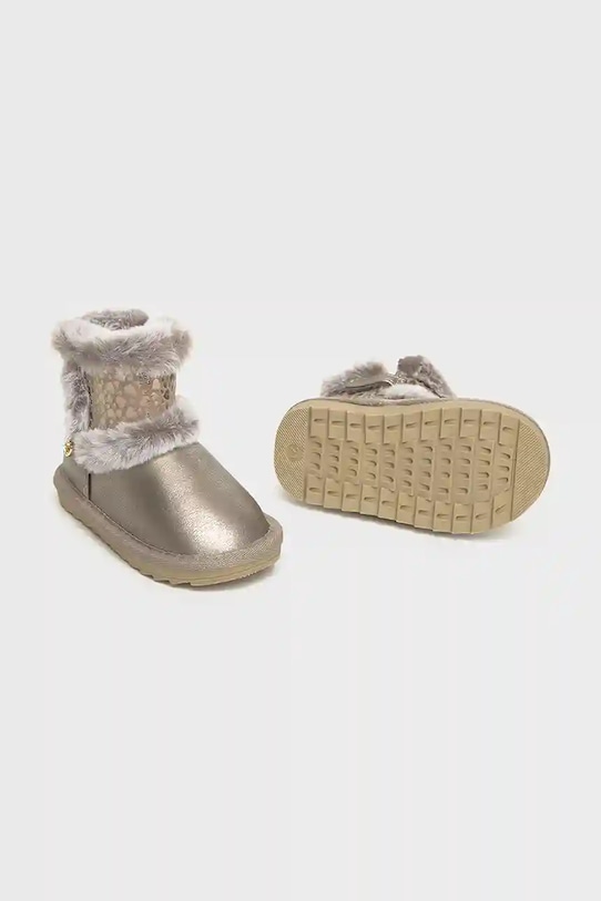 DÍVKA Dětské zimní boty Mayoral 42575.34A.Baby.9BYA zlatá