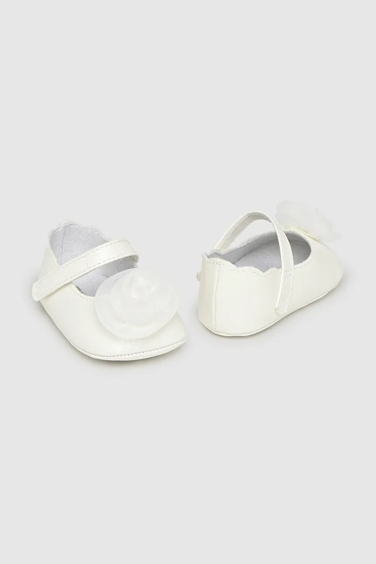 Topánky pre bábätká Mayoral Newborn nezateplené biela 9960.2J.Newborn.9BYA
