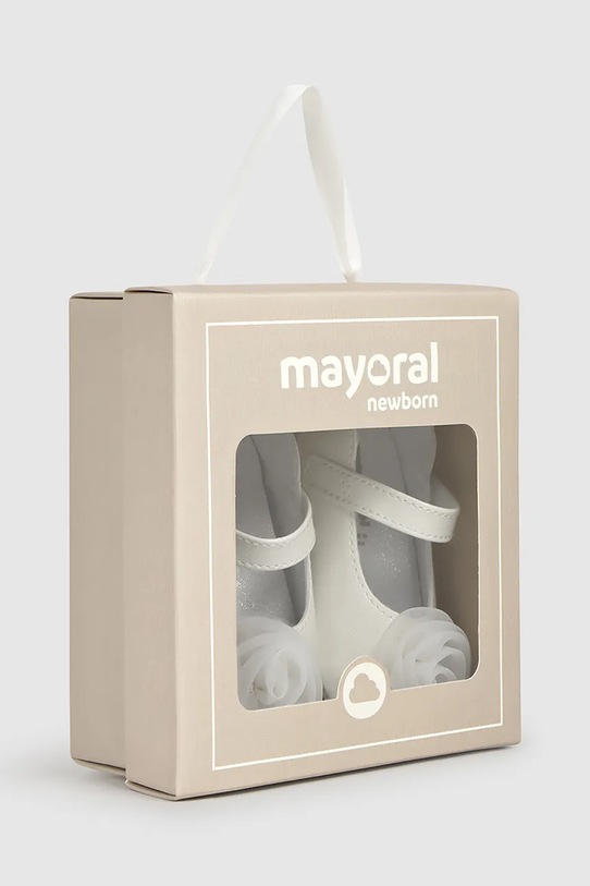 Topánky pre bábätká Mayoral Newborn biela 9960.2J.Newborn.9BYA