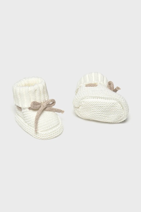 Deklice Čevlji za dojenčka Mayoral Newborn 9970.1E.Newborn.9BYA bež