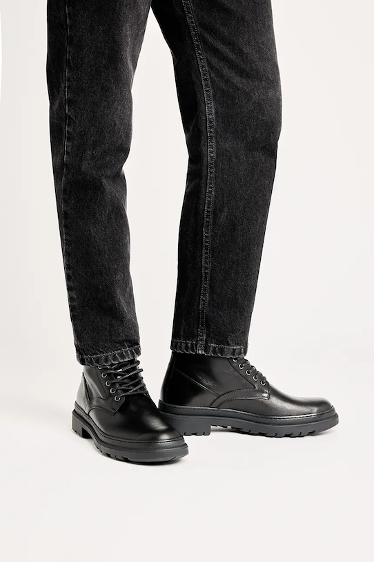 Kožené poltopánky Karl Lagerfeld MILES KL10255.000