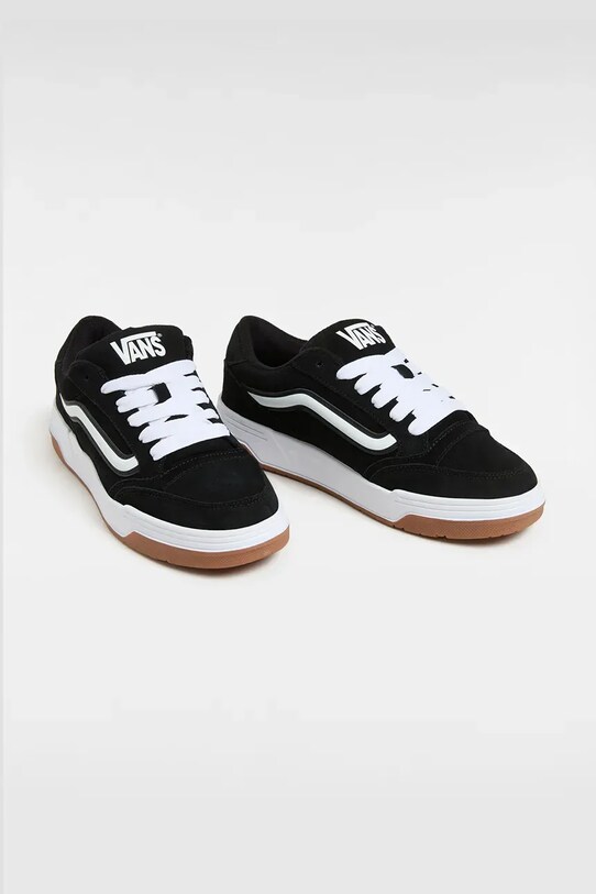 Superge iz semiša Vans Hylane VN000D819X11 črna AW25