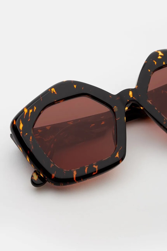 Marni okulary przeciwsłoneczne Laughing Waters Havana MHL.IPH7 czarny AW25