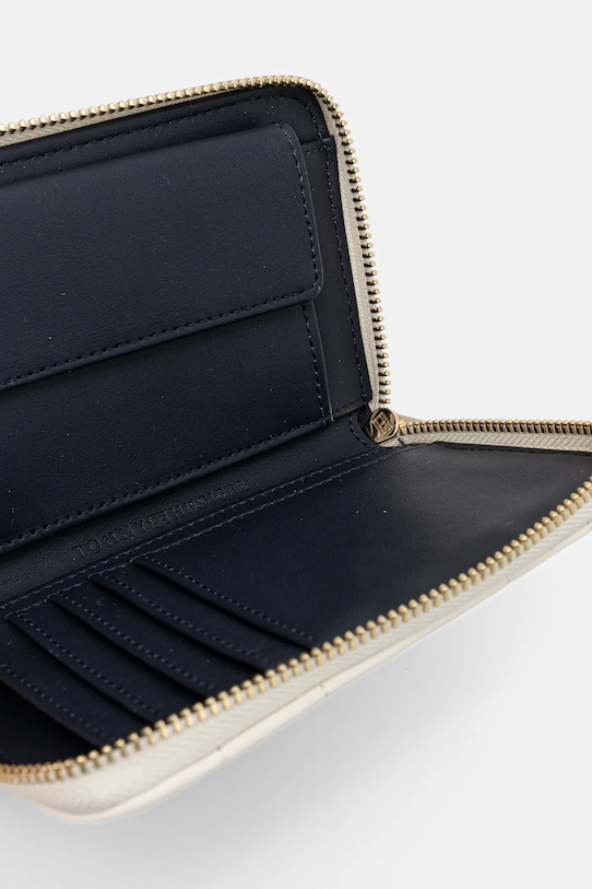 Peňaženka Tommy Hilfiger AW0AW17476 biela AW25