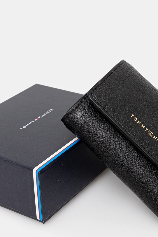 Peněženka Tommy Hilfiger černá AW0AW17477