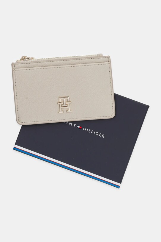 Tommy Hilfiger portfel beżowy AW0AW17481