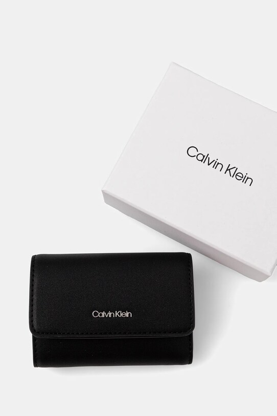 Гаманець Calvin Klein чорний LV04F1030G