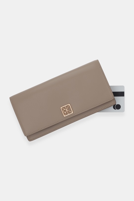 Calvin Klein portfel skórzany beżowy LV04F1098G