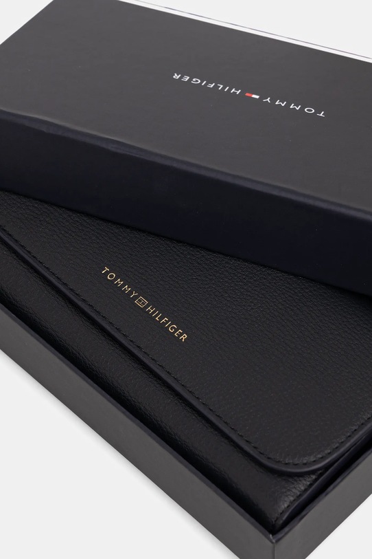 Peněženka Tommy Hilfiger námořnická modř AW0AW17734