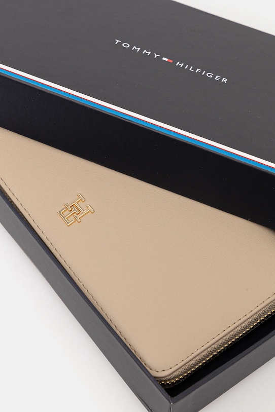 Πορτοφόλι Tommy Hilfiger μπεζ AW0AW17744
