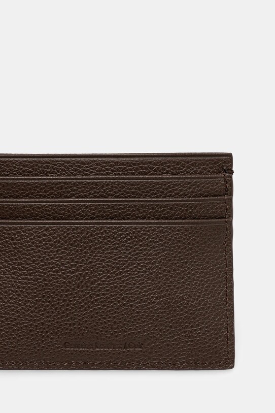 Δερμάτινη θήκη για κάρτες Calvin Klein LV04D1100G καφέ AW25