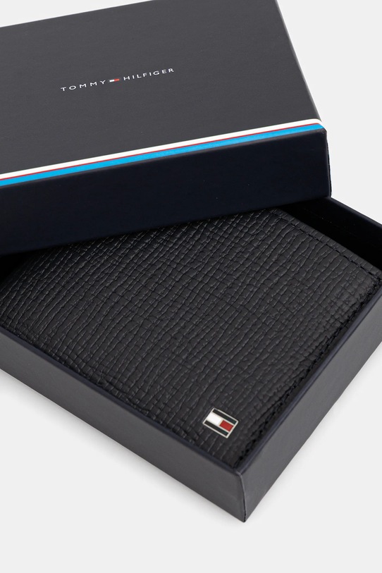 Kožená peněženka Tommy Hilfiger námořnická modř AM0AM13708