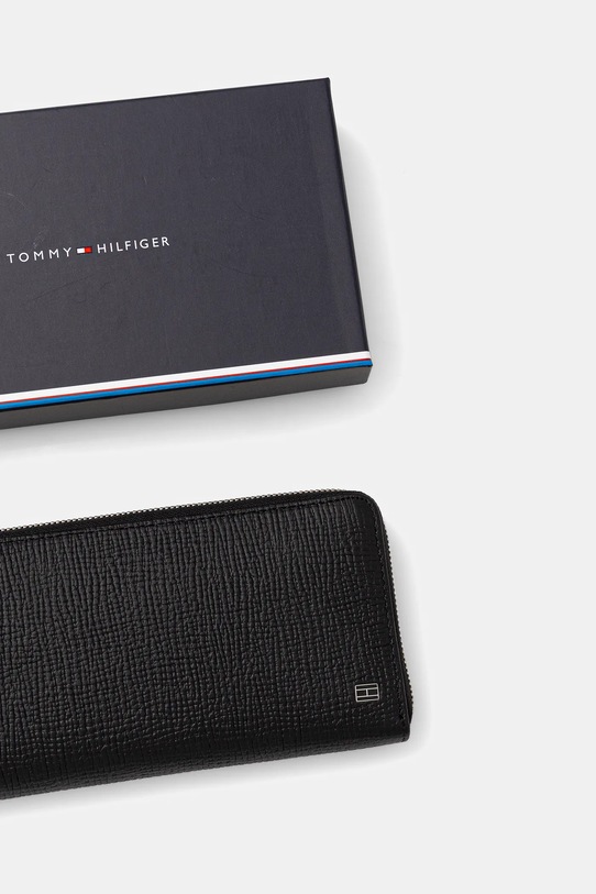 Kožená peněženka Tommy Hilfiger černá AM0AM13805