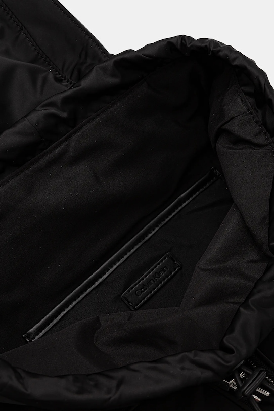 Ruksak Calvin Klein LV04F3133G čierna