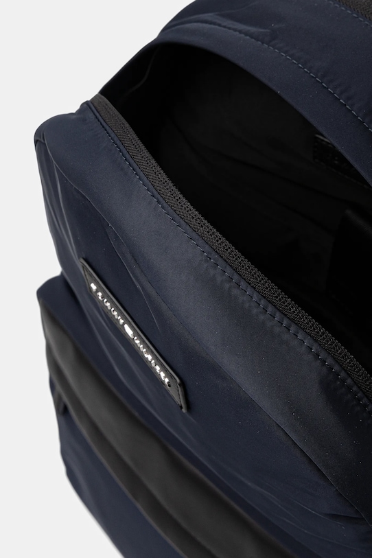 Batoh Tommy Hilfiger AM0AM13617 námořnická modř