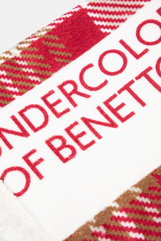 Salon i sypialnia United Colors of Benetton koc 6FK82801W czerwony