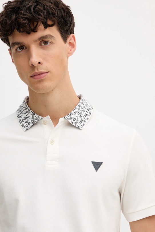 Тениска с яка Guess LYLE бежов M5YP60.K7O64