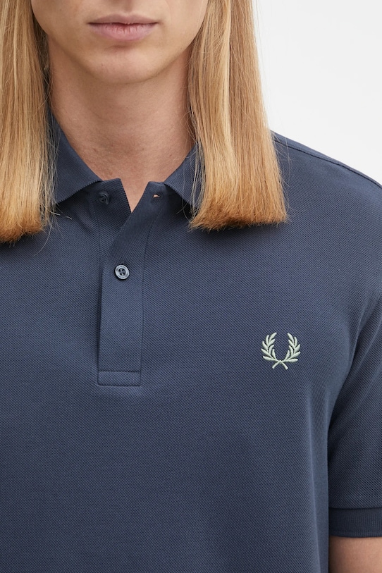 Pamučna polo majica Fred Perry mornarsko plava M6000