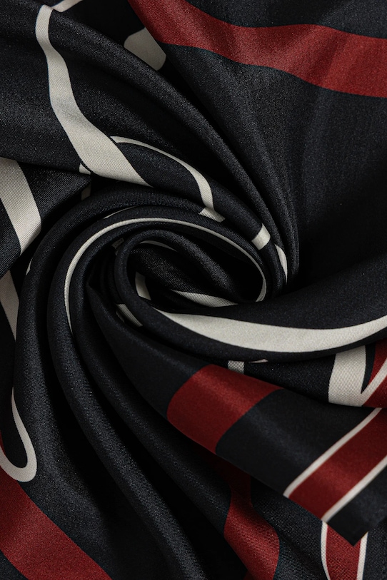 Hedvábný šátek Tommy Hilfiger námořnická modř AW0AW17967