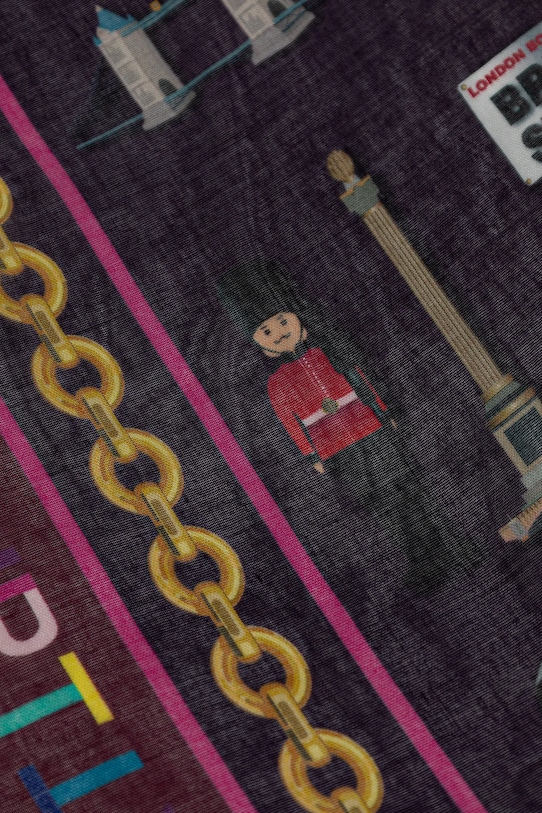 Šála Kurt Geiger London 2098490609 černá AW25