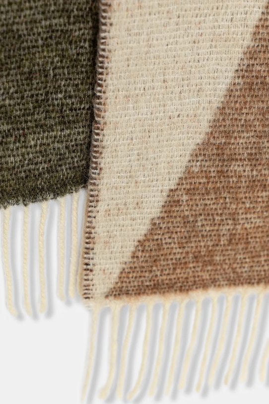 Шал с вълна United Colors of Benetton 64G8DU024 зелен AW25