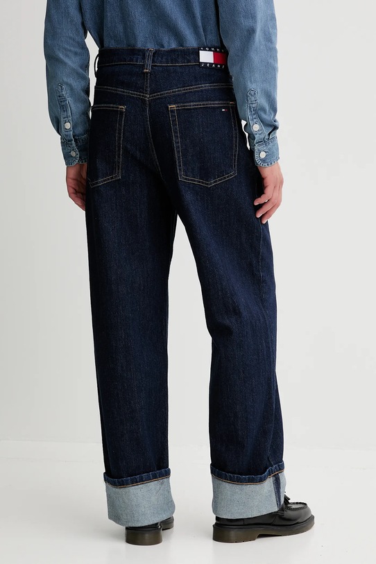 Odjeća Traperice Tommy Jeans DM0DM22244 mornarsko plava