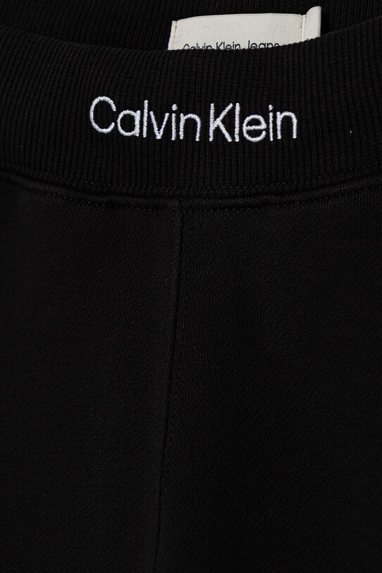 CHLAPEC Dětské bavlněné tepláky Calvin Klein Jeans WB EMBROIDERY TERRY J IB0IB02538.9BYA černá