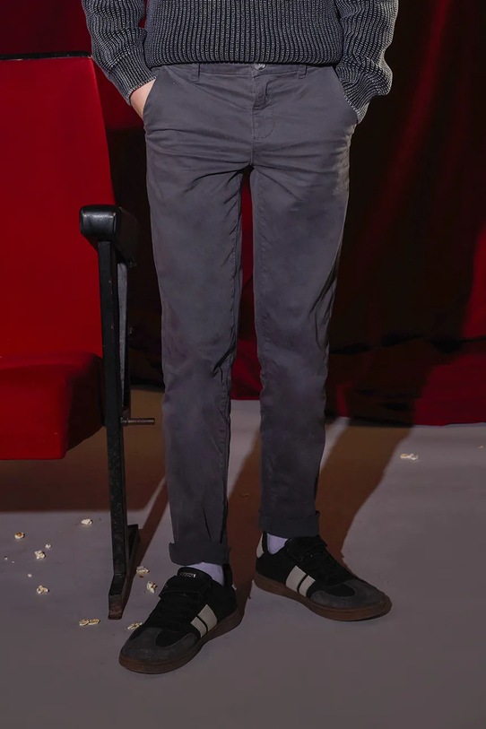 Mayoral spodnie dziecięce 530.7D.Junior.9BYA szary