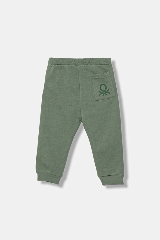 United Colors of Benetton spodnie dresowe bawełniane dziecięce 3J70GF010.P.Season.9BYA zielony AW25