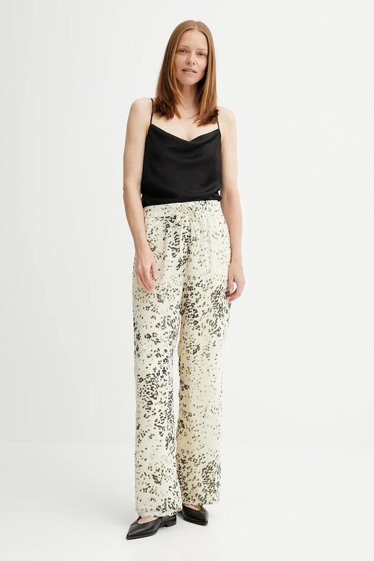 Calvin Klein spodnie LV044B913G beżowy AW25
