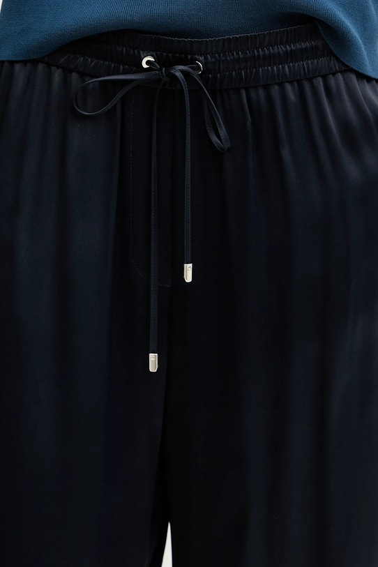 BOSS spodnie Tavati granatowy 50541835