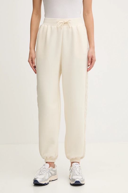 Guess spodnie dresowe dziecięce MARYELLA dzianina beżowy V5YB02.KB3P2