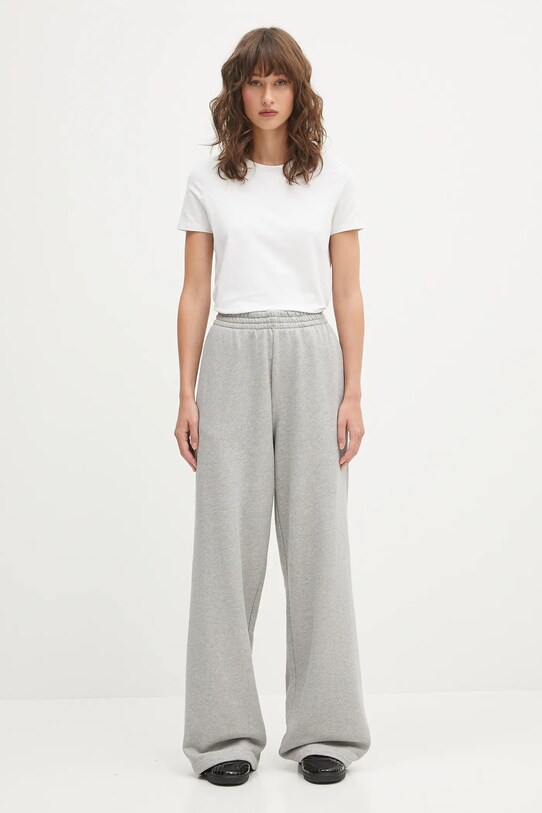 adidas Originals spodnie dresowe bawełniane Essentials JW2811 szary